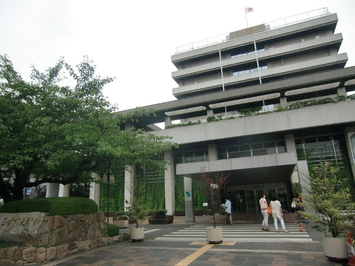 兵庫県西宮市の人口推移